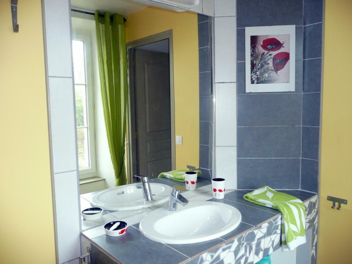 Bed and Breakfast Domaine De La Cour Vautier Mandeville-en-Bessin Exterior foto